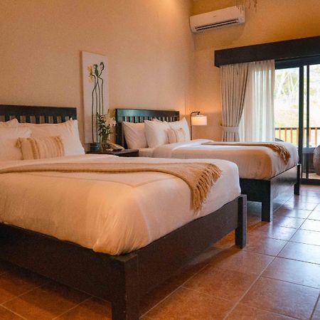 The Riverside Inn Бокете Экстерьер фото